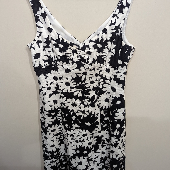 Evan Picone Dress Black & White Floral Print Sleeveless Fit & Flare Dress - Picture 4 of 7